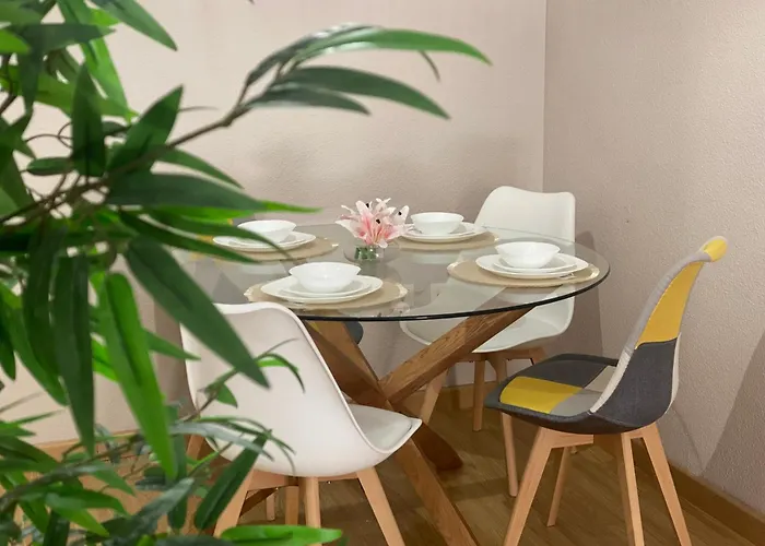 Lejlighed Comodo A Un Paso Del Centro De La Charra 8 Apart-37-278